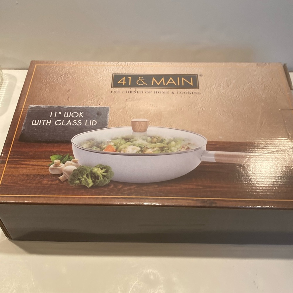 NIB 41 & Main 11” Wok with Glass Lid